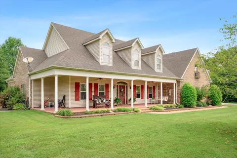 295 Wade Dr, Rossville, TN 38066