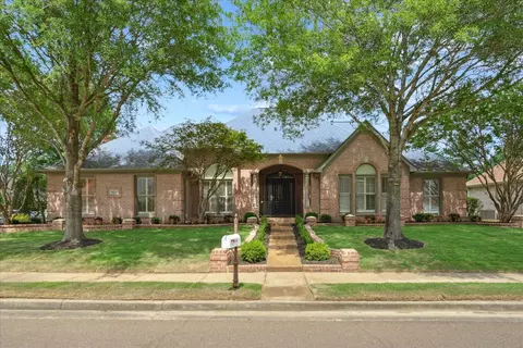9128 Raspberry Ln, Cordova, TN 38016