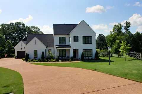 720 Magnolia Ln, Piperton, TN 38017