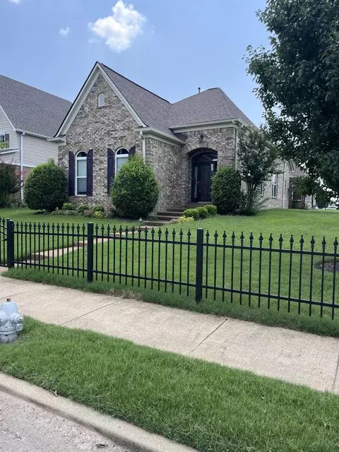 5485 Shipp Rd, Millington, TN 38053
