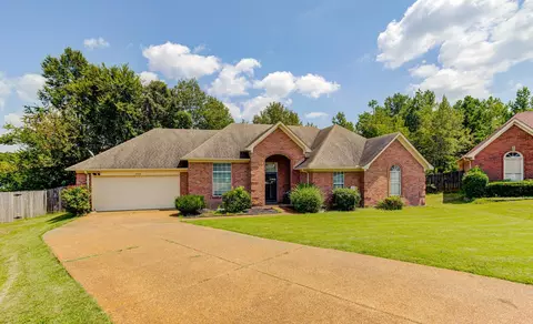 6945 Waters Bend Cv, Memphis, TN 38141