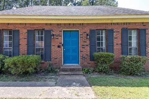 5717 Sleepy Woods Cv, Bartlett, TN 38134