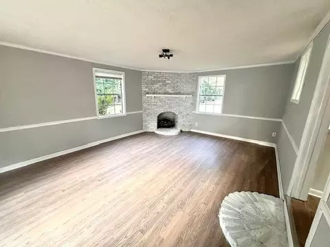 Living - 66 Cr 271 Rd, Glen, MS 38846 photo 3 of 6