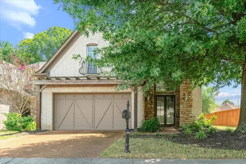 1894 Glenturret Dr, Cordova, TN 38016