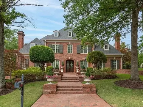 2476 Carters Grove Ln, Germantown, TN 38138