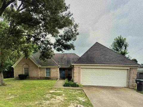 1559 Wind River Cir, Memphis, TN 38016