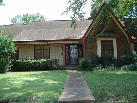 7111 Snyder Rd, Memphis, TN 38125