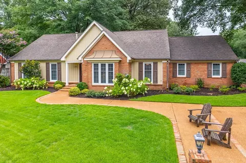 1305 Riverwind Cv, Germantown, TN 38138