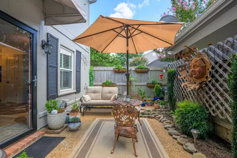 7007 Fords Station Rd #9, Germantown, TN 38138