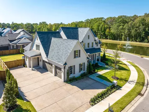 660 Bushwillow Ln, Collierville, TN 38017