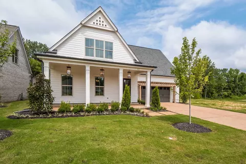55 Magnolia Ridge Dr, Rossville, TN 38066