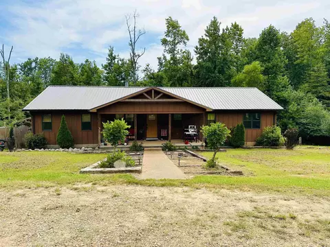 114 Short Rd, Adamsville, TN 38310
