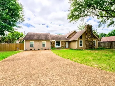6037 Williams Cv, Bartlett, TN 38134