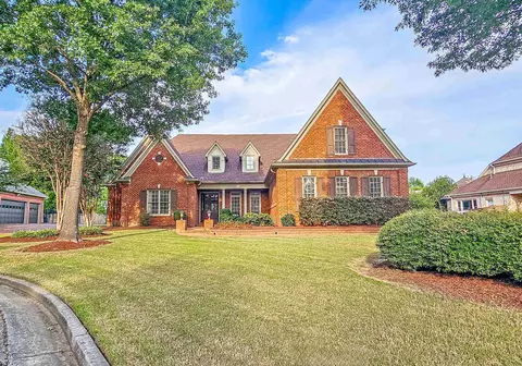 1716 Powell Run Ave, Collierville, TN 38017