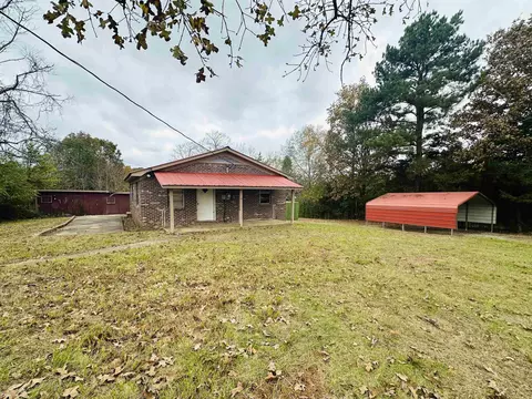 505 Patterson Ln, Henderson, TN 38340