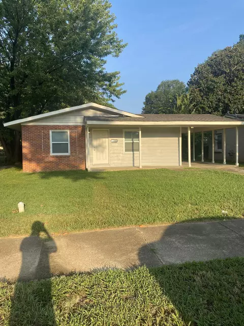 1499 Wanda St, Memphis, TN 38111