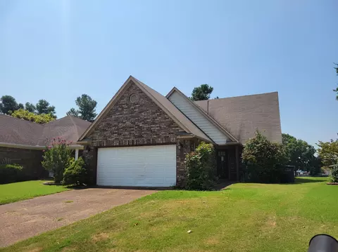 9417 Club Walk Ct, Lakeland, TN 38002