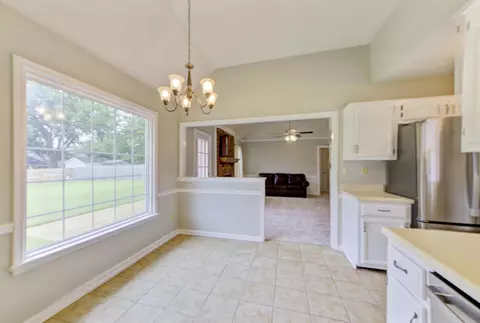 336 Ashley Dr, Collierville, TN 38017 photo 3