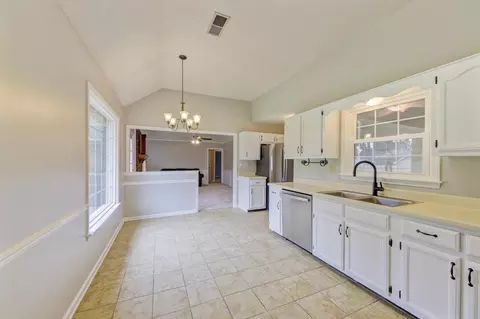 336 Ashley Dr, Collierville, TN 38017 photo 2