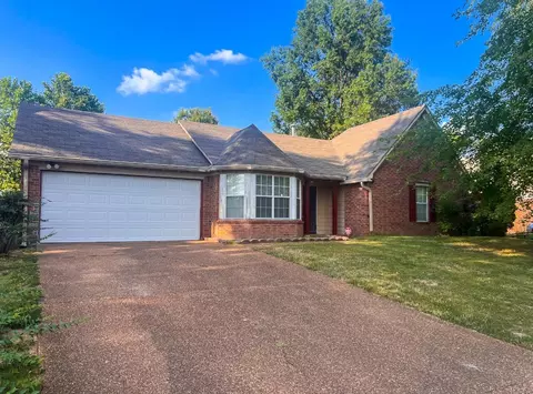 7786 Mesa Dr, Memphis, TN 38133