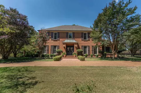 9266 Hillman Way Dr, Bartlett, TN 38133