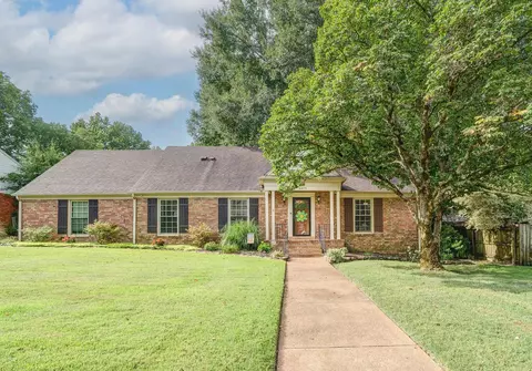 6975 Corsica Dr, Germantown, TN 38138