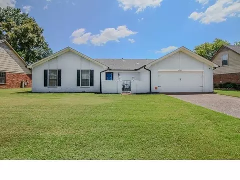 4902 Whitworth Rd, Memphis, TN 38116