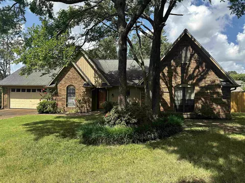 1383 Sand Creek Cv, Memphis, TN 38016