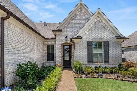 485 Cherokee Cir, Oakland, TN 38060