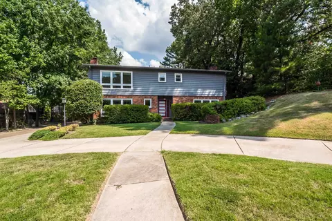 5644 Walnut Grove Rd, Memphis, TN 38120