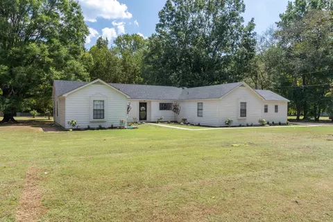 395 Woodbridge Rd, Somerville, TN 38068