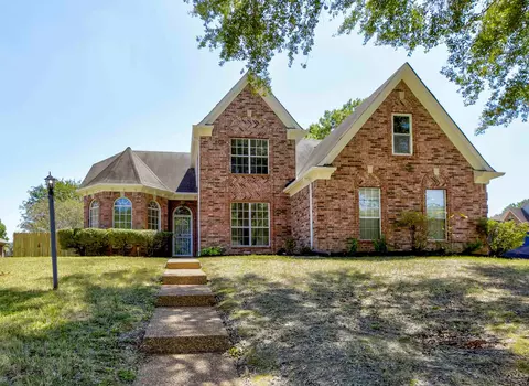 9985 Woodland Bend Cv, Lakeland, TN 38002