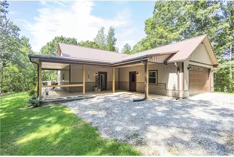 495 Dew Drop Rd, Savannah, TN 38372