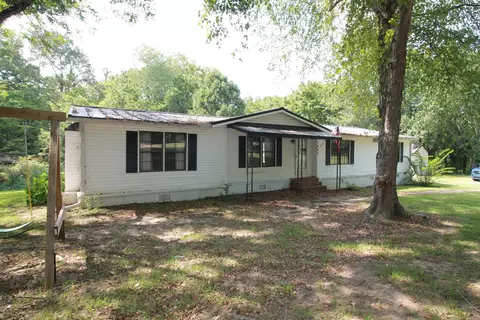 1453 Garland Dr, Covington, TN 38019