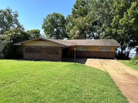 5183 Sea Shore Rd, Memphis, TN 38109