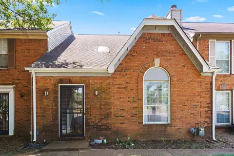 3768 Deer Crossing Dr, Memphis, TN 38115