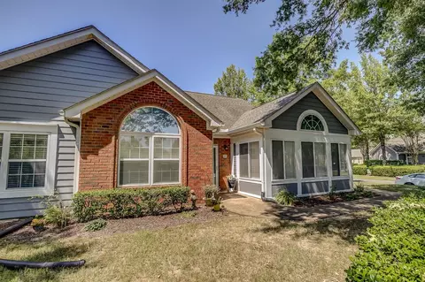 300 Oak Bluff Ln #76, Collierville, TN 38017