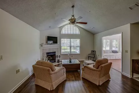 300 Oak Bluff Ln #76, Collierville, TN 38017 photo 6