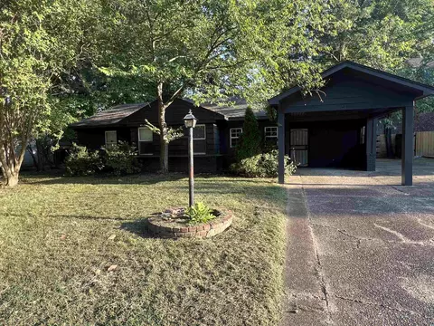 4981 Robindale Ln, Memphis, TN 38117