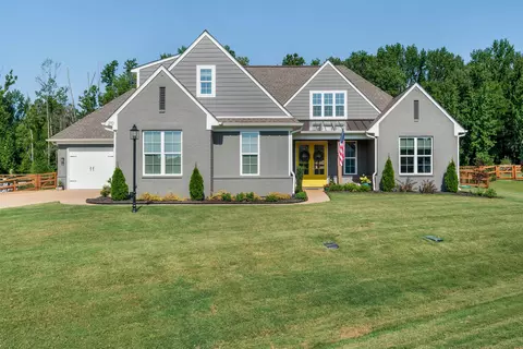 210 Burrow Dr, Piperton, TN 38017