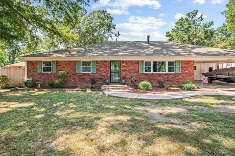 7207 Deerfield Rd, Bartlett, TN 38135