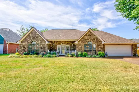3344 Summerdale Dr, Bartlett, TN 38133