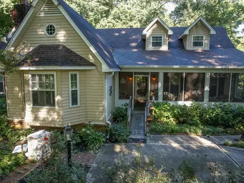 6045 Boskey Dr, Millington, TN 38053