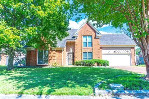 4300 Creek Manor Ln, Memphis, TN 38125
