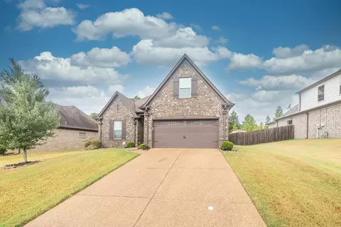 135 Arabella Cir, Oakland, TN 38060