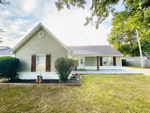 2745 Cotton Ridge Dr, Memphis, TN 38133