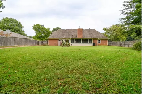 569 Autumn Run Ln, Collierville, TN 38017