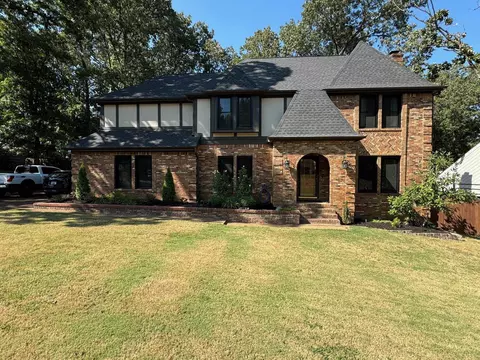 9640 Green Spruce Dr, Lakeland, TN 38002