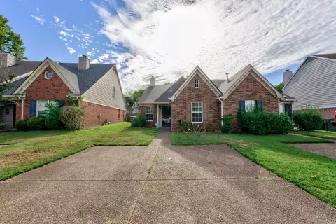 1587 Beaver Trail Dr, Memphis, TN 38016
