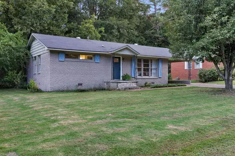 1912 Magnolia Dr, Corinth, MS 38834